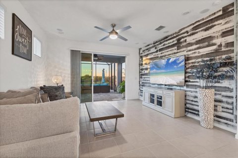 House in Parrish, Florida 2 bedrooms, 130.06 sq.m. № 2236860 - photo 16