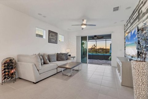House in Parrish, Florida 2 bedrooms, 130.06 sq.m. № 2236860 - photo 15