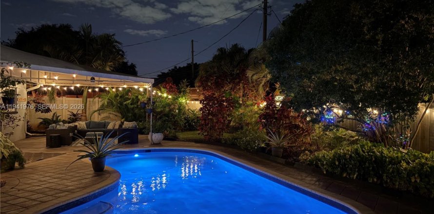 Casa en Oakland Park, Florida 3 dormitorios, 150.32 m2 № 1998974