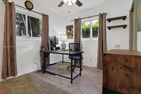 Casa en alquiler en Oakland Park, Florida, 3 dormitorios, 150.32 m2 № 1998974 - foto 18