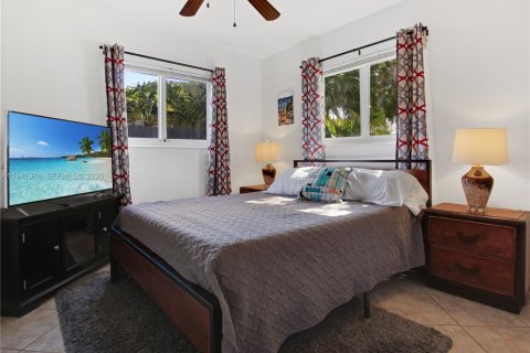 Casa en alquiler en Oakland Park, Florida, 3 dormitorios, 150.32 m2 № 1998974 - foto 22