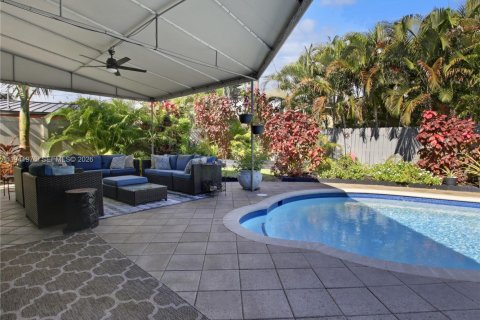 Casa en alquiler en Oakland Park, Florida, 3 dormitorios, 150.32 m2 № 1998974 - foto 27