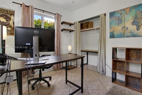 Casa en alquiler en Oakland Park, Florida, 3 dormitorios, 150.32 m2 № 1998974 - foto 19