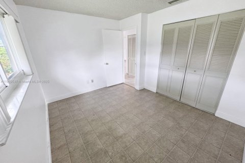 Villa ou maison à vendre à Tamarac, Floride: 2 chambres, 87.33 m2 № 1963535 - photo 18