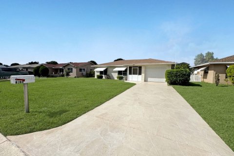 Villa ou maison à vendre à Tamarac, Floride: 2 chambres, 87.33 m2 № 1963535 - photo 3