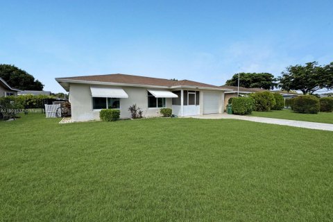 Villa ou maison à vendre à Tamarac, Floride: 2 chambres, 87.33 m2 № 1963535 - photo 2