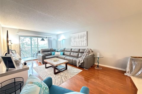 Condo à Coconut Creek, Floride, 2 chambres  № 2085492