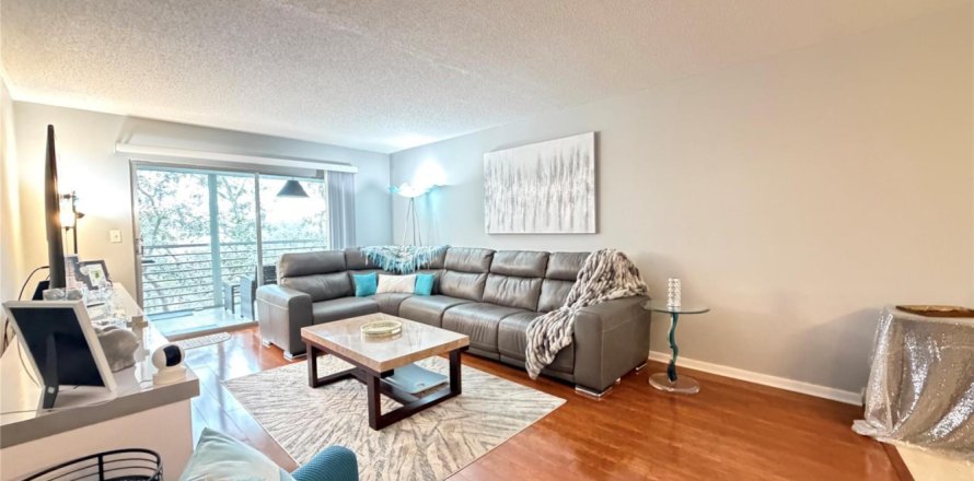 Condo à Coconut Creek, Floride, 2 chambres  № 2085492