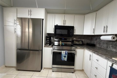 Copropriété à louer à Coconut Creek, Floride: 2 chambres, 107.4 m2 № 2085492 - photo 22