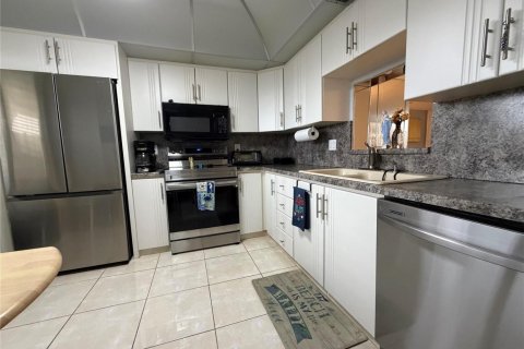 Copropriété à louer à Coconut Creek, Floride: 2 chambres, 107.4 m2 № 2085492 - photo 25