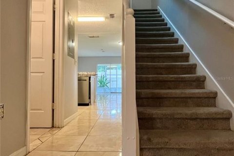 Adosado en venta en Kissimmee, Florida, 3 dormitorios, 128.21 m2 № 2234531 - foto 2