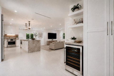 Casa en venta en South Miami, Florida, 4 dormitorios, 246.28 m2 № 2168468 - foto 16