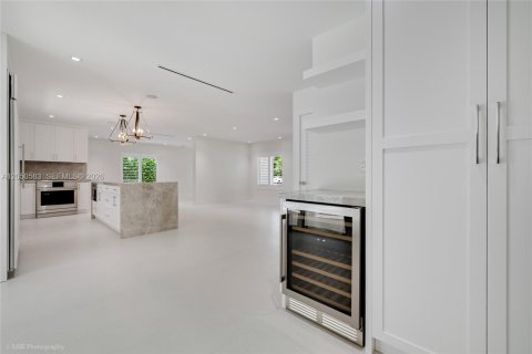 Casa en venta en South Miami, Florida, 4 dormitorios, 246.28 m2 № 2168468 - foto 15