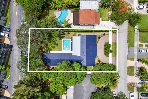 Casa en venta en South Miami, Florida, 4 dormitorios, 246.28 m2 № 2168468 - foto 5