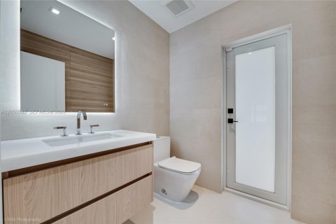 Casa en venta en South Miami, Florida, 4 dormitorios, 246.28 m2 № 2168468 - foto 26