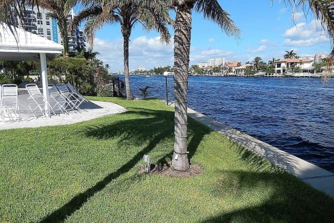 Copropriété à louer à Fort Lauderdale, Floride: 2 chambres, 111.48 m2 № 2153420 - photo 27