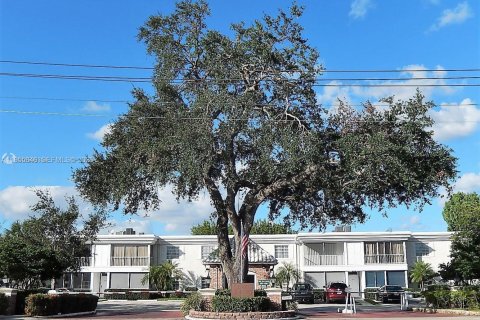 Copropriété à louer à Fort Lauderdale, Floride: 2 chambres, 111.48 m2 № 2153420 - photo 22