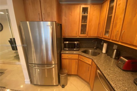 Copropriété à louer à Fort Lauderdale, Floride: 2 chambres, 111.48 m2 № 2153420 - photo 8
