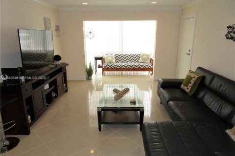 Copropriété à louer à Fort Lauderdale, Floride: 2 chambres, 111.48 m2 № 2153420 - photo 3