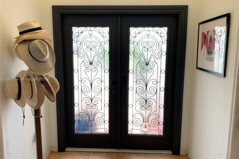 Casa en alquiler en Hialeah, Florida, 3 dormitorios, 146.6 m2 № 2024951 - foto 5