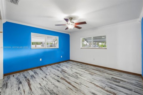 Villa ou maison à vendre à North Miami, Floride: 4 chambres, 237.55 m2 № 2001166 - photo 29