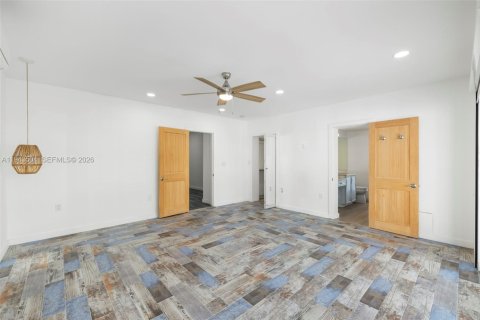 Villa ou maison à vendre à North Miami, Floride: 4 chambres, 237.55 m2 № 2001166 - photo 19