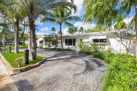 Villa ou maison à vendre à North Miami, Floride: 4 chambres, 237.55 m2 № 2001166 - photo 6