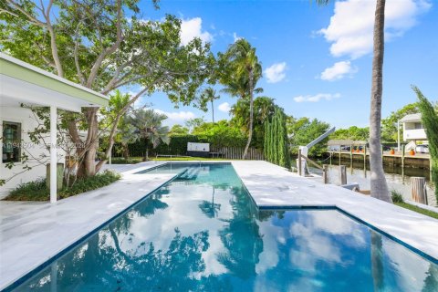 Villa ou maison à vendre à North Miami, Floride: 4 chambres, 237.55 m2 № 2001166 - photo 2