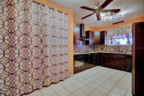 House in Avon Park, Florida 3 bedrooms, 197.79 sq.m. № 1917880 - photo 20