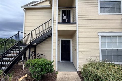 Condo in Orlando, Florida, 2 bedrooms  № 2230623 - photo 2