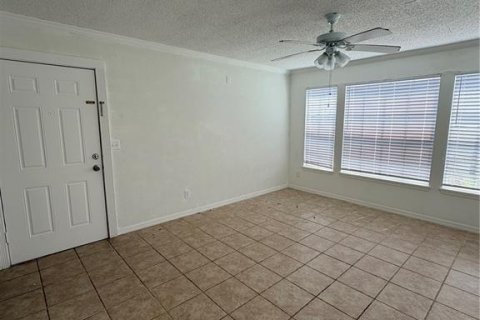 Condo in Orlando, Florida, 2 bedrooms  № 2230623 - photo 10