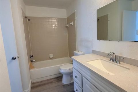Condo in Orlando, Florida, 2 bedrooms  № 2230623 - photo 26