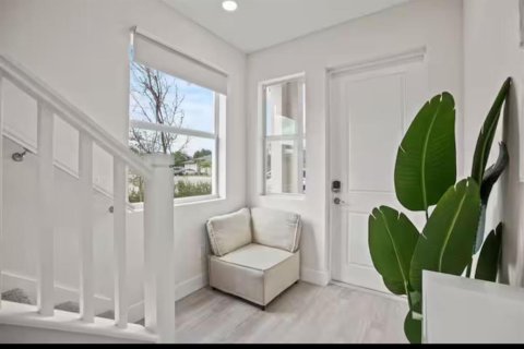 Touwnhouse à louer à Riviera Beach, Floride: 4 chambres, 128.86 m2 № 2392538 - photo 4