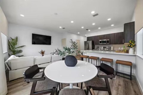 Touwnhouse à louer à Riviera Beach, Floride: 4 chambres, 128.86 m2 № 2392538 - photo 7