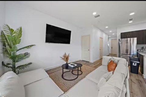 Touwnhouse à louer à Riviera Beach, Floride: 4 chambres, 128.86 m2 № 2392538 - photo 8
