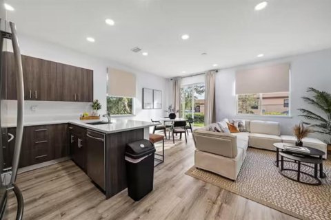 Touwnhouse à louer à Riviera Beach, Floride: 4 chambres, 128.86 m2 № 2392538 - photo 10