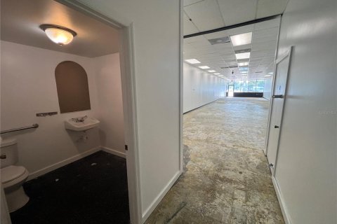 Снять в аренду коммерческую недвижимость в Клируотер, Флорида 3061.59м2, № 212846 - фото 22