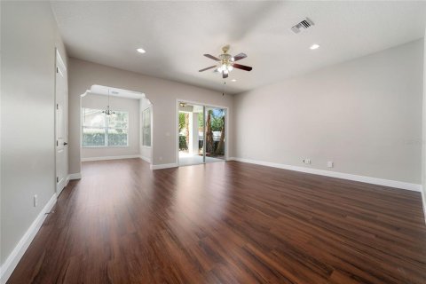 House in Windermere, Florida 4 bedrooms, 284.19 sq.m. № 1549712 - photo 17