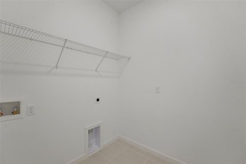 Casa en venta en Winter Haven, Florida, 4 dormitorios, 163.32 m2 № 2227235 - foto 9