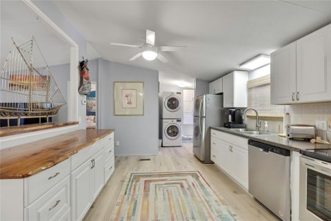 Appartement à louer à Homosassa, Floride: 4 chambres, 124.86 m2 № 2412580 - photo 7