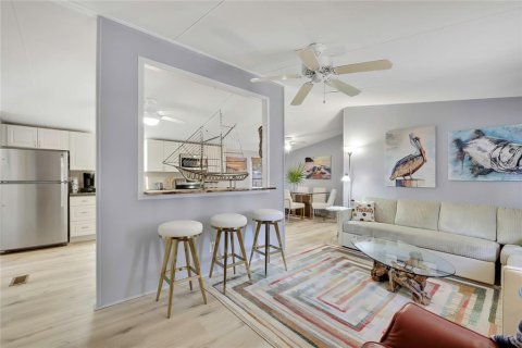 Appartement à louer à Homosassa, Floride: 4 chambres, 124.86 m2 № 2412580 - photo 3