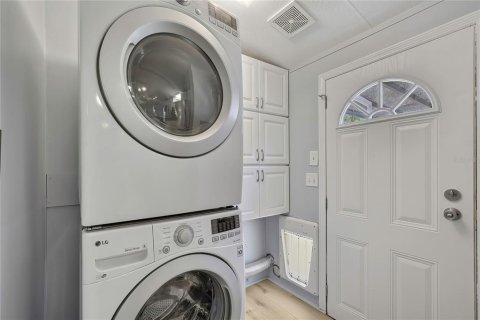 Appartement à louer à Homosassa, Floride: 4 chambres, 124.86 m2 № 2412580 - photo 25