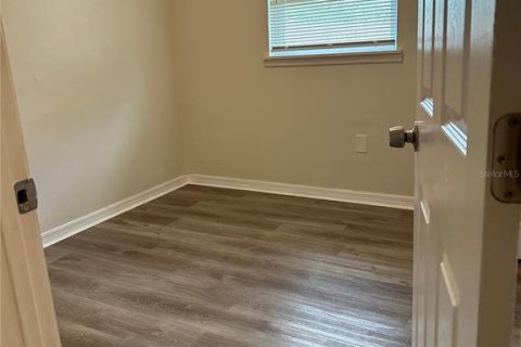 Casa en alquiler en Orlando, Florida, 4 dormitorios, 118.26 m2 № 2100331 - foto 11