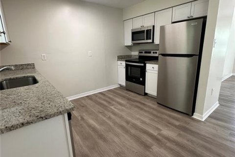 Casa en alquiler en Orlando, Florida, 4 dormitorios, 118.26 m2 № 2100331 - foto 4
