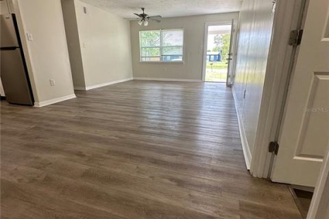 Casa en alquiler en Orlando, Florida, 4 dormitorios, 118.26 m2 № 2100331 - foto 6