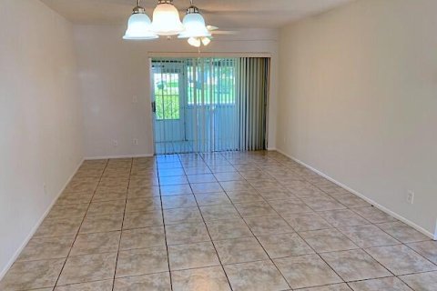 Copropriété à vendre à West Palm Beach, Floride: 1 chambre, 56.86 m2 № 2245380 - photo 6