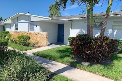 Condo in West Palm Beach, Florida, 1 bedroom № 2245380