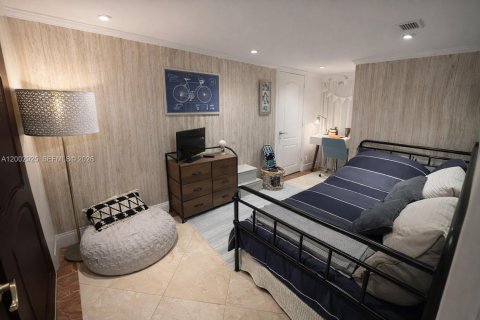 Condo in Key Biscayne, Florida, 3 bedrooms  № 2066679 - photo 4