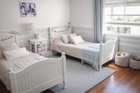 Condo in Key Biscayne, Florida, 3 bedrooms  № 2066679 - photo 3