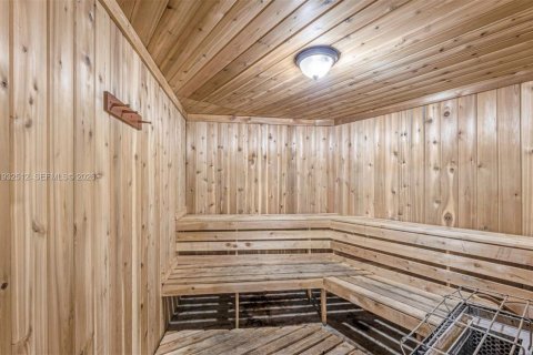 Condo in Oakland Park, Florida, 2 bedrooms  № 2003628 - photo 26